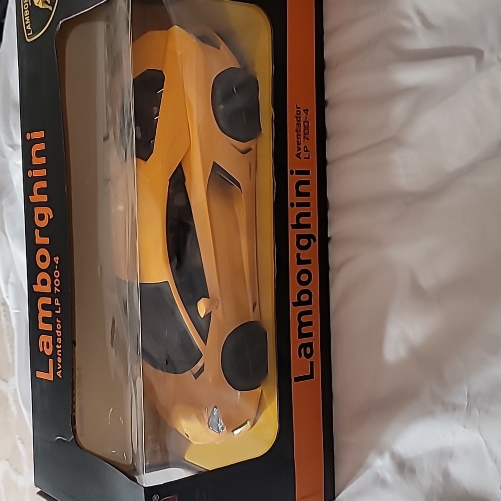 Lamborghini Aventador LP 700-4 R/C